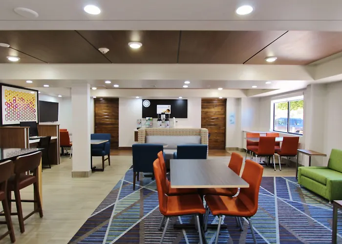 Express - Oak Creek By Ihg Hotel 3*